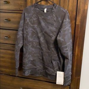 Lululemon scuba crew